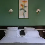 De Gaujac Hotel