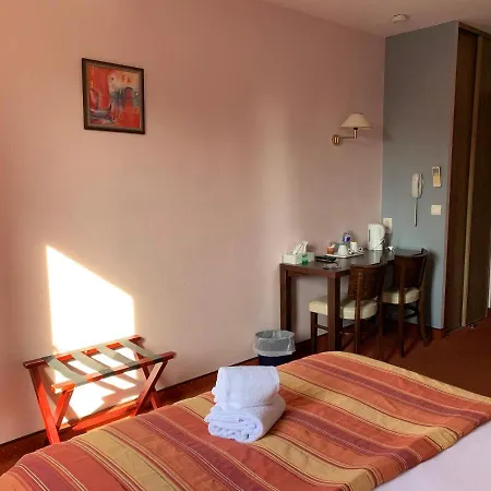 De Gaujac Hotel 3*