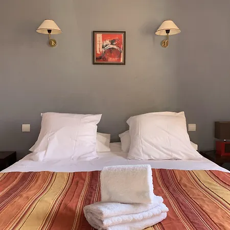 Hotell De Gaujac 3*